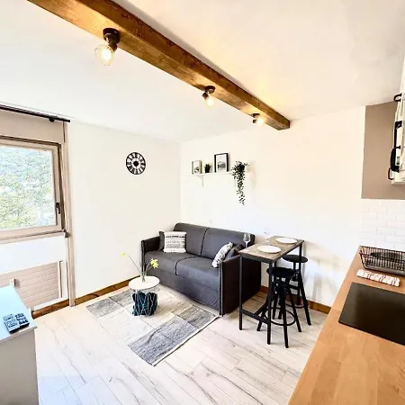 A Saint-gervais-les-bains, Ideal Pour Vos A La Montagne
